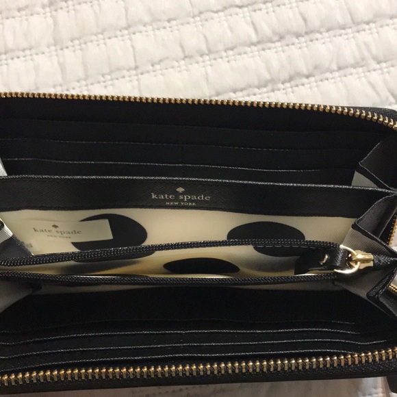 Kate Spade Wallet - Picture 5 of 6